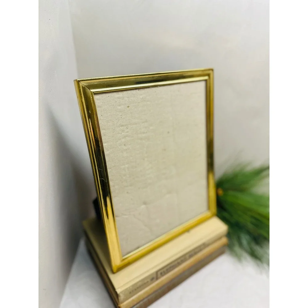 Vintage Brass Picture Frame 8x10 Tabletop Wall Mount Classic Minimalist - Picture 3 of 7